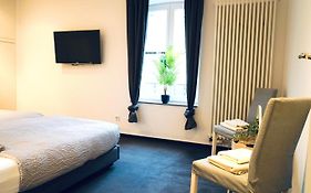 Haus Im Gruenen Fuer 6 Personen-3 Schlafzimmer- 3 Baedern -Waschmaschine-Grosse Terrasse- Vollausgestattete Kueche